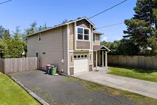 1225 3rd Ave, Hammond, OR 97121 - Photo 41