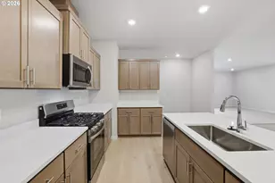 16855 SW Everton St, Tigard, OR 97224 - Photo 15