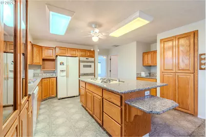 18183 SE Richey Rd, Gresham, OR 97080 - Photo 9