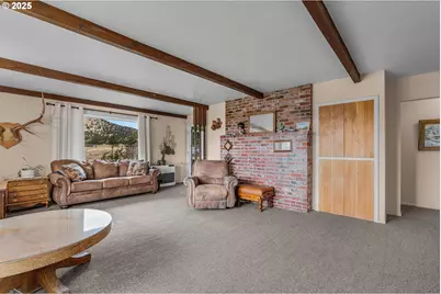 19369 E Highway 26, Mitchell, OR 97750 - Photo 7