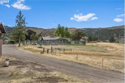 19369 E Highway 26, Mitchell, OR 97750 - Photo 1