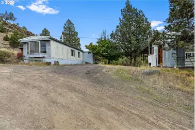 19369 E Highway 26, Mitchell, OR 97750 - Photo 39