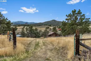 19369 E Hwy 26, Mitchell, OR 97750 - Photo 39