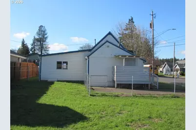 1308 SW 8th St, Dallas, OR 97338 - Photo 7