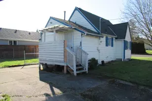 1308 SW 8th St, Dallas, OR 97338 - Photo 5