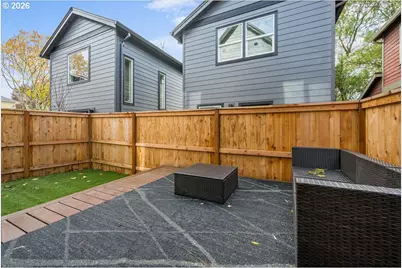 4234 SE Yamhill St, Portland, OR 97215 - Photo 21