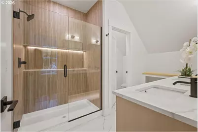 4234 SE Yamhill St, Portland, OR 97215 - Photo 15