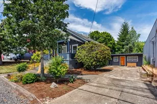 2105 SE Ochoco St, Portland, OR 97222 - Photo 23