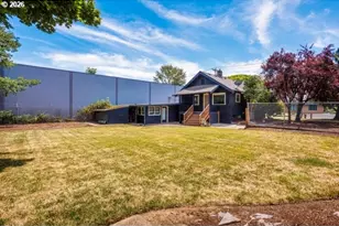 2105 SE Ochoco St, Portland, OR 97222 - Photo 25