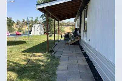 82276 Hat Rock Rd, Hermiston, OR 97838 - Photo 17