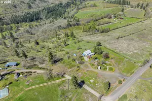 1805 Carroll Rd, Mosier, OR 97040 - Photo 3
