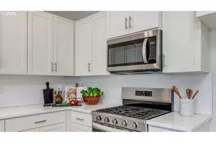 6412 SE Nasha St, Hillsboro, OR 97123 - Photo 9