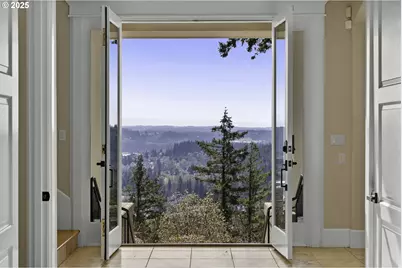 11295 SE Lenore St, Happy Valley, OR 97086 - Photo 5