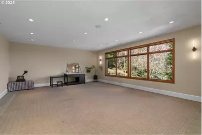 11295 SE Lenore St, Happy Valley, OR 97086 - Photo 21