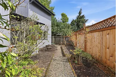 460 Timothy St, Junction City, OR 97448 - Photo 43