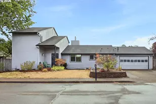 460 Timothy St, Junction City, OR 97448 - Photo 5