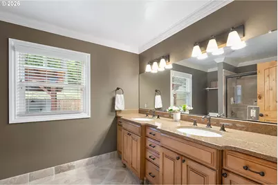 11505 SW Boones Ferry Rd, Portland, OR 97219 - Photo 15