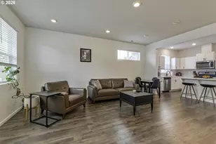 898 N 18th Ave, Cornelius, OR 97113 - Photo 3