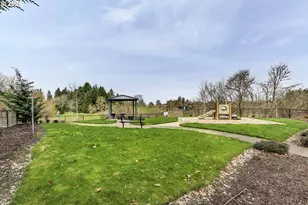 898 N 18th Ave, Cornelius, OR 97113 - Photo 27