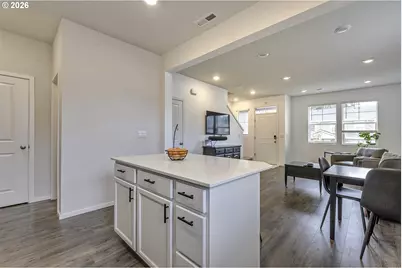 898 N 18th Ave, Cornelius, OR 97113 - Photo 11