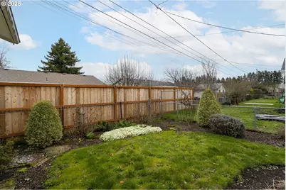 1383 Thompson Rd, Woodburn, OR 97071 - Photo 23