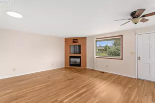 1383 Thompson Rd, Woodburn, OR 97071 - Photo 3