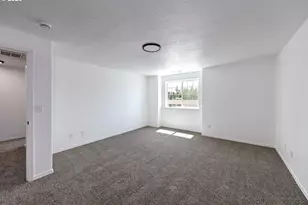 1041 Fabry Rd, Salem, OR 97306 - Photo 9