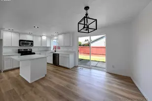 1041 Fabry Rd, Salem, OR 97306 - Photo 7