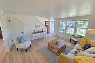 1041 Fabry Rd, Salem, OR 97306 - Photo 3
