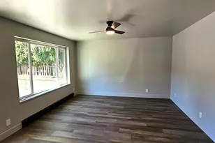 906 Pioneer St, Ridgefield, WA 98642 - Photo 5
