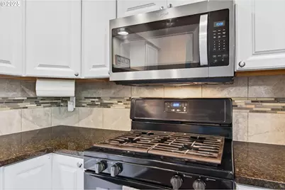 445 S 4th St, Saint Helens, OR 97051 - Photo 13