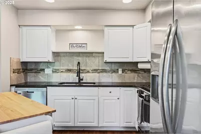 445 S 4th St, Saint Helens, OR 97051 - Photo 11