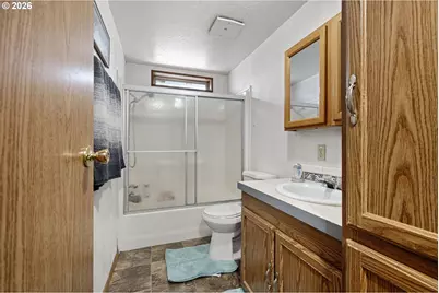 4923 Morely Loop, Eugene, OR 97402 - Photo 29