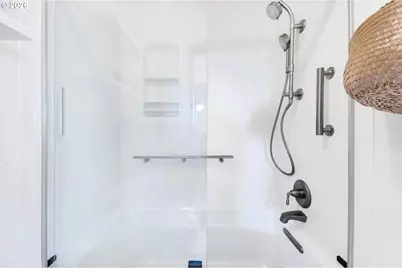 10324 NE Fargo St, Portland, OR 97220 - Photo 25