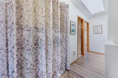 10324 NE Fargo St, Portland, OR 97220 - Photo 23