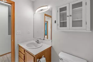 10324 NE Fargo St, Portland, OR 97220 - Photo 27