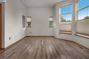 10324 NE Fargo St, Portland, OR 97220 - Photo 5