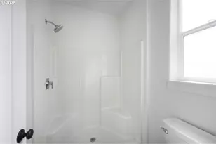 306 19th St, Springfield, OR 97477 - Photo 25