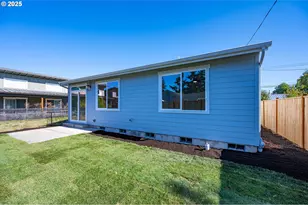 306 19th St, Springfield, OR 97477 - Photo 37