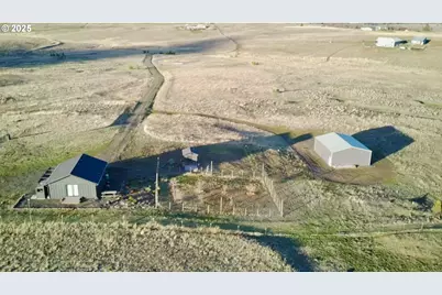 34 Appaloosa Ct, Centerville, WA 98613 - Photo 5