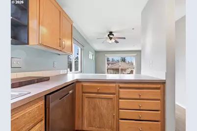 5427 SE 121st Ave, Portland, OR 97266 - Photo 9