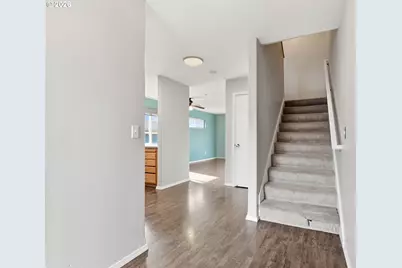 5427 SE 121st Ave, Portland, OR 97266 - Photo 3