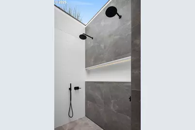 1120 S Military Rd, Portland, OR 97219 - Photo 33