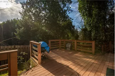 14595 Sherbrook Pl, Lake Oswego, OR 97035 - Photo 21