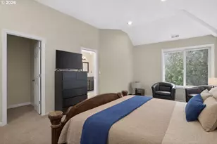 14595 Sherbrook Pl, Lake Oswego, OR 97035 - Photo 13