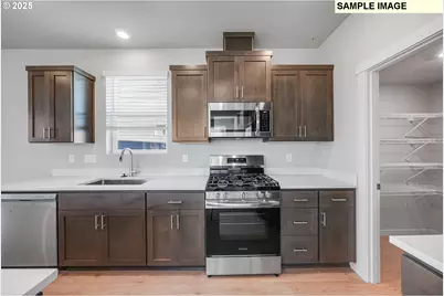 978 Legacy St, Eugene, OR 97402 - Photo 7