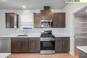 978 Legacy St, Eugene, OR 97402 - Photo 7