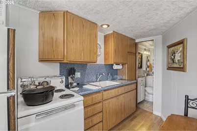 18699 NE Marine Dr #C5, Portland, OR 97230 - Photo 7