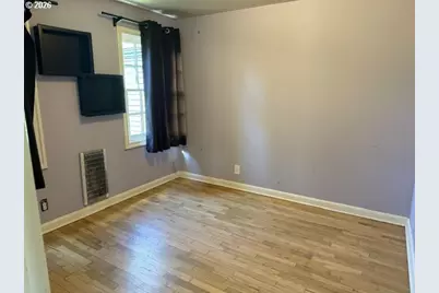 54 E 24th Ave, Eugene, OR 97405 - Photo 13