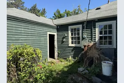 54 E 24th Ave, Eugene, OR 97405 - Photo 5